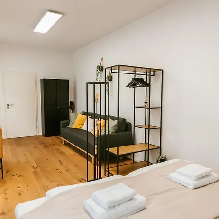 Staylight City-loft, Privater Parkplatz, Naehe Zur Messe Und Der City, Premium Apartment Hannover